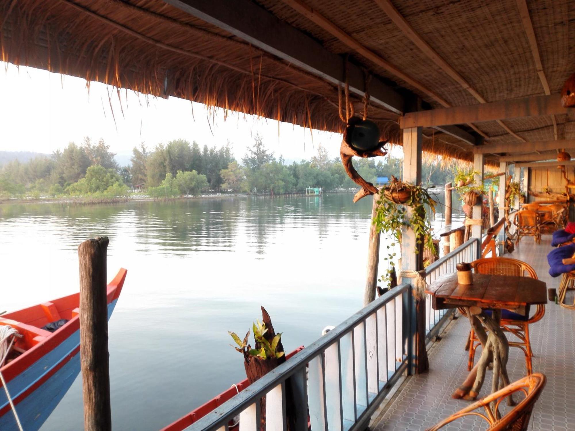 Firefly Guesthouse Prek Svay Village Buitenkant foto